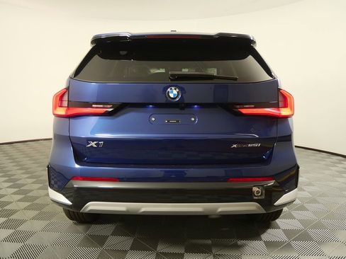 Used 2025 BMW X1 xDrive28i image 4