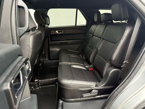 Used 2024 Ford Explorer 4WD Police Interceptor image 4