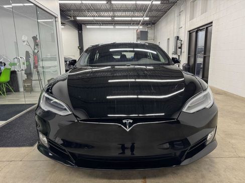 Used 2020 Tesla Model S Performance image 2