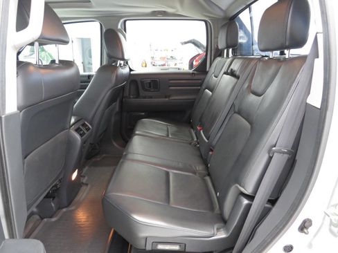 Used 2014 Honda Ridgeline SE image 13