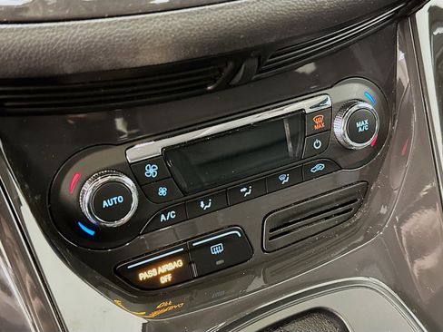 Used 2016 Ford Escape Titanium AWD/4WD image 24