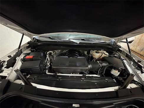 Certified 2024 Chevrolet Suburban Z71 w/ Luxury Package image 28