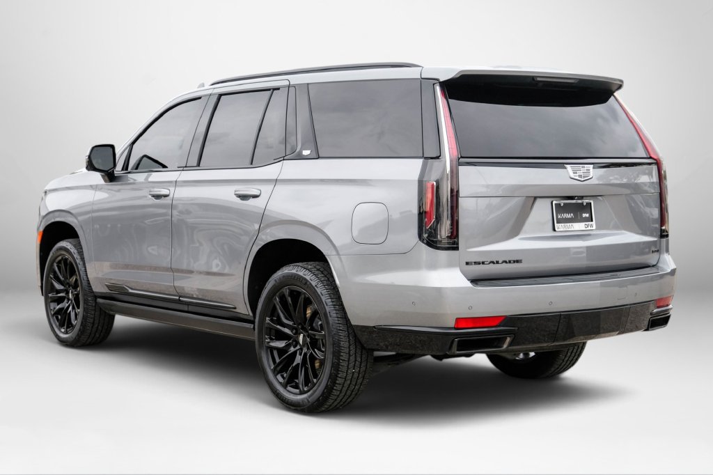 Used 2023 Cadillac Escalade Sport w/ LPO, ONYX Package AWD/4WD image 8