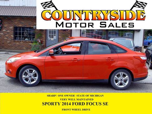 Used 2014 Ford Focus SE FWD image 1