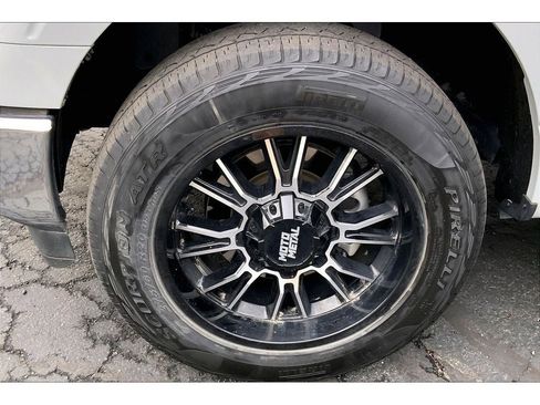 Used 2023 Ford F150 Lariat w/ Equipment Group 502A High image 10