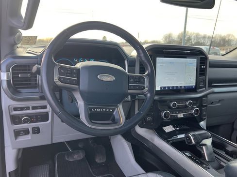 Used 2022 Ford F150 Limited image 8