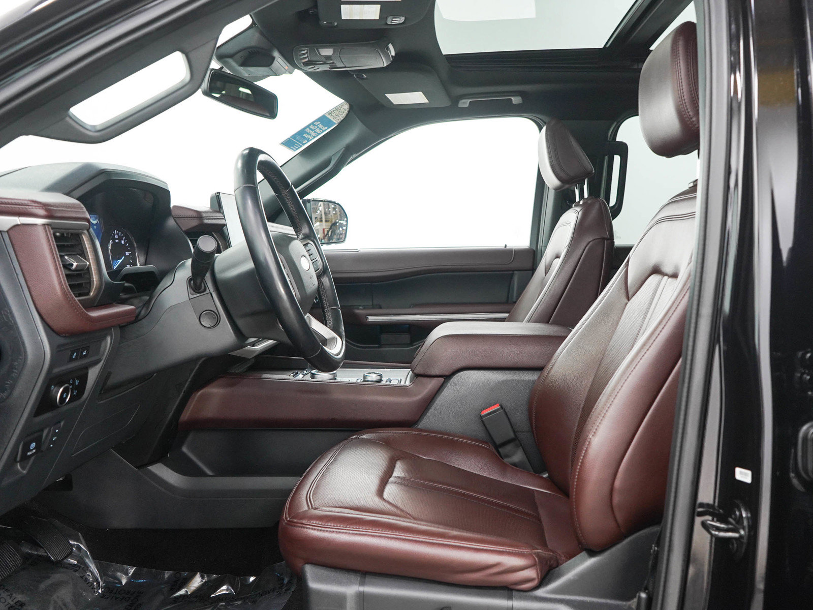 Used 2023 Ford Expedition Limited AWD/4WD image 25