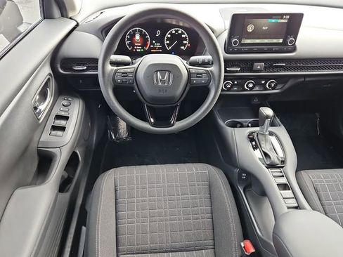 Used 2025 Honda HR-V LX image 14