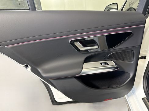 Used 2025 Mercedes-Benz E 350 Sedan image 26