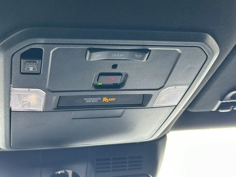 Certified 2025 Toyota Tacoma SR5 image 19