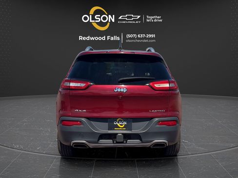 Used 2016 Jeep Cherokee Limited w/ Trailer Tow Group AWD/4WD image 4