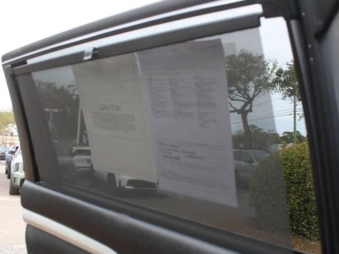 Used 2015 Toyota Highlander XLE image 29