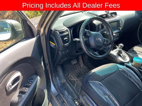 Used 2019 Kia Soul + FWD image 7