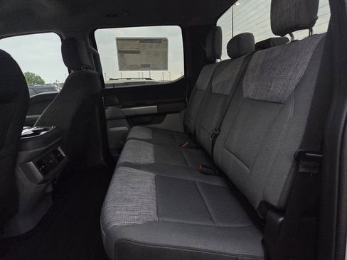 New 2026 Ford F250 XLT w/ XLT Premium Package AWD/4WD image 17
