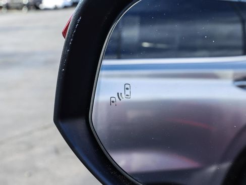 Used 2017 Toyota Highlander Limited image 17