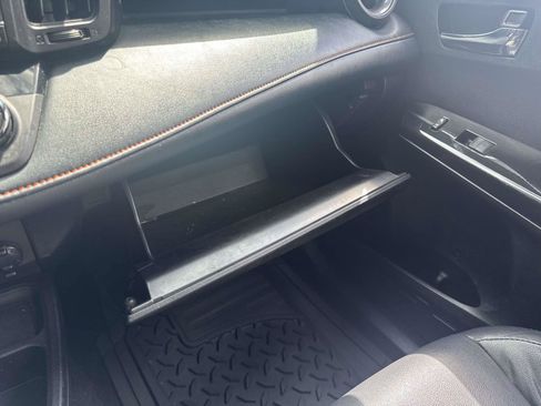 Used 2018 Toyota RAV4 SE w/ Power Extra Value Package AWD/4WD image 34