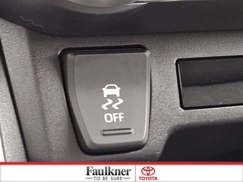 Certified 2021 Toyota RAV4 XLE AWD/4WD image 23