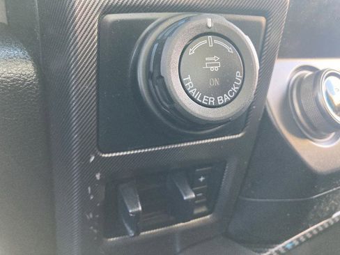 Used 2019 Ford F150 Raptor w/ Equipment Group 802A Luxury image 23