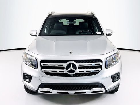 Used 2023 Mercedes-Benz GLB 250 image 2