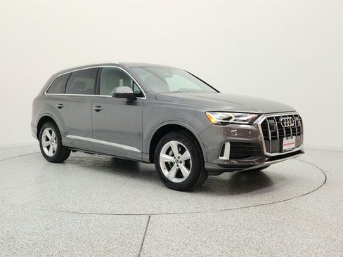 Used 2023 Audi Q7 2.0T Premium w/ Convenience Package AWD/4WD image 3