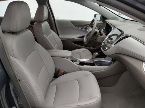 Used 2019 Chevrolet Malibu Premier FWD image 21