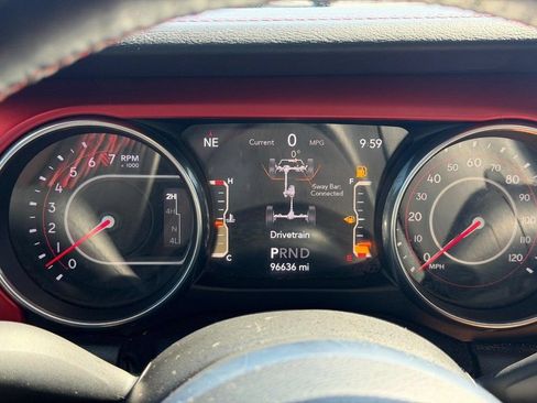 Used 2018 Jeep Wrangler Unlimited Rubicon AWD/4WD image 18