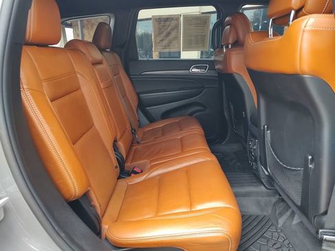 Used 2021 Jeep Grand Cherokee Laredo X AWD/4WD image 29