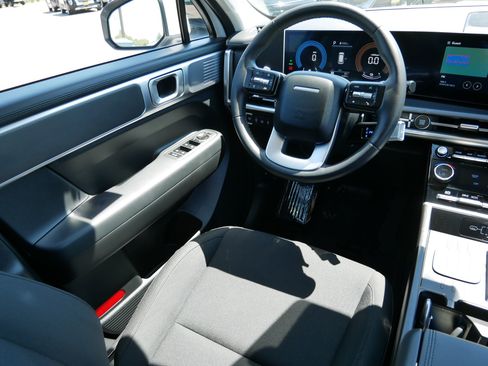 Certified 2026 Hyundai Santa Fe SE AWD/4WD image 9