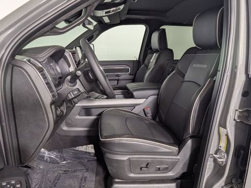 New 2026 RAM 2500 Laramie AWD/4WD image 14