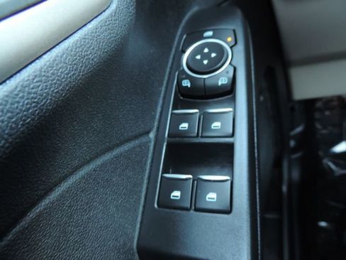 Used 2022 Ford Escape SEL w/ Technology Package image 29