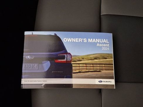 Used 2024 Subaru Ascent Onyx Edition image 26