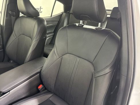 Used 2025 Toyota Camry XSE image 8