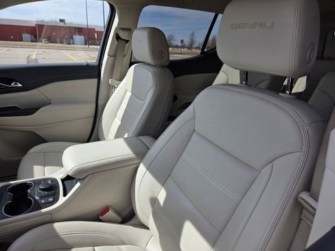Used 2023 GMC Acadia Denali AWD/4WD image 15
