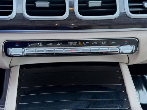 Used 2022 Mercedes-Benz GLE 350 w/ Premium Package image 15