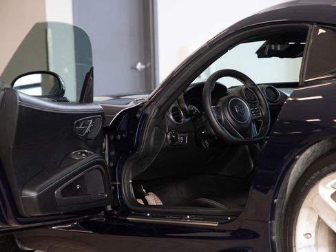 Used 2014 SRT Viper GTS w/ Advanced Aerodynamics Package image 18