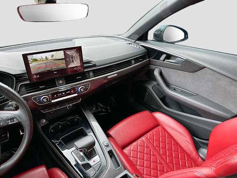 Used 2023 Audi S4 Premium Plus w/ Premium Plus Package AWD/4WD image 24