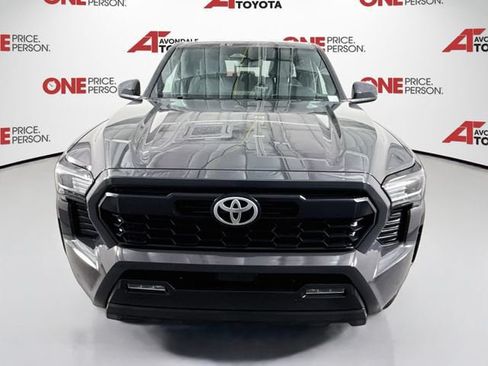 Certified 2024 Toyota Tacoma TRD Off-Road w/ TRD Off Road Upgrade Package AWD/4WD image 3