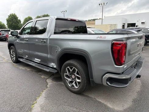 Used 2023 GMC Sierra 1500 SLT w/ SLT Premium Package AWD/4WD image 9