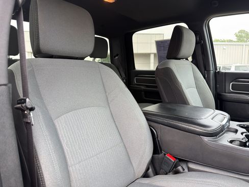 Used 2024 RAM 2500 Big Horn AWD/4WD image 25
