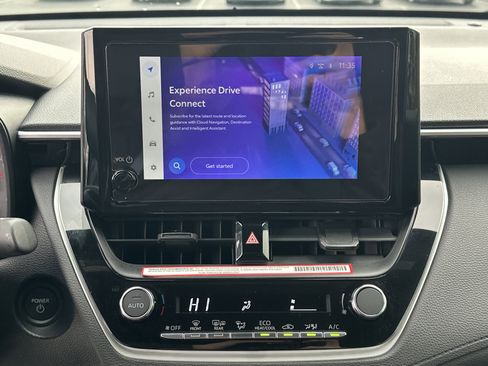 Certified 2024 Toyota Corolla Cross SE image 24