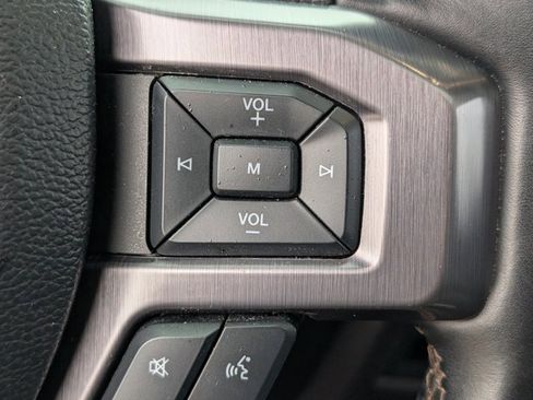 Used 2021 Ford Expedition Platinum image 19