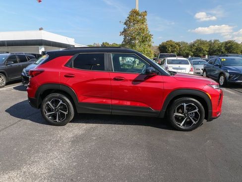 Certified 2021 Chevrolet TrailBlazer RS w/ Technology Package image 11