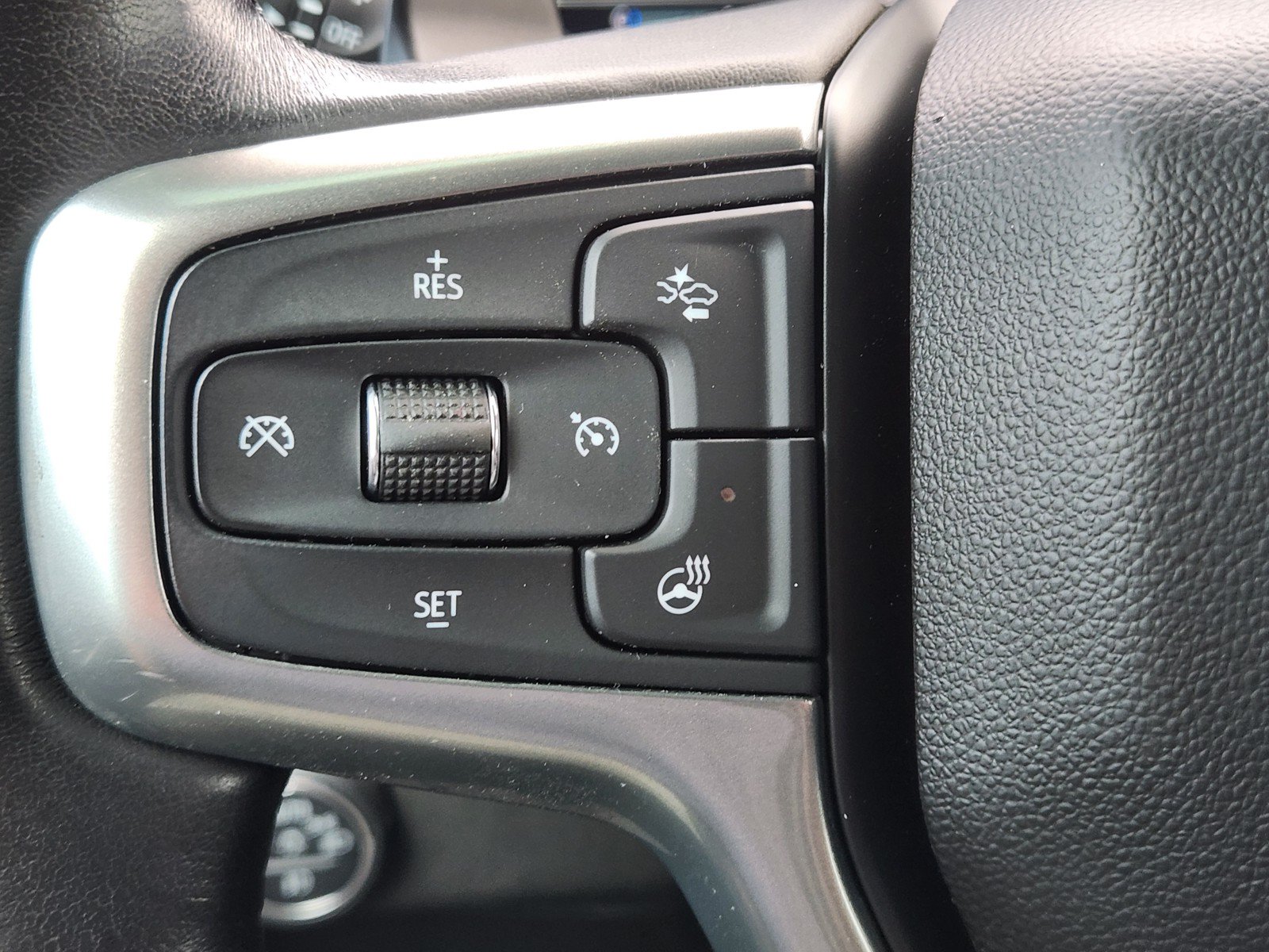 Used 2022 Chevrolet Silverado 1500 RST AWD/4WD image 21