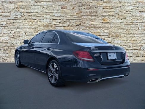Used 2020 Mercedes-Benz E 350 4MATIC Sedan image 4
