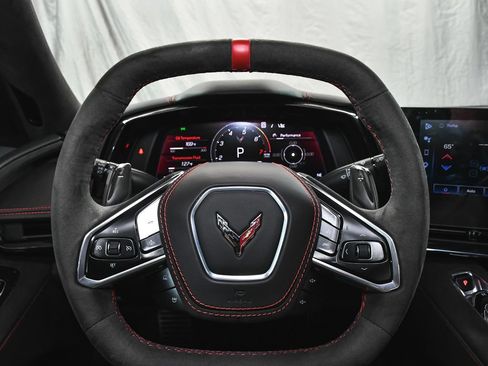 Used 2024 Chevrolet Corvette Stingray Premium Conv w/ Z51 Performance Package RWD image 34