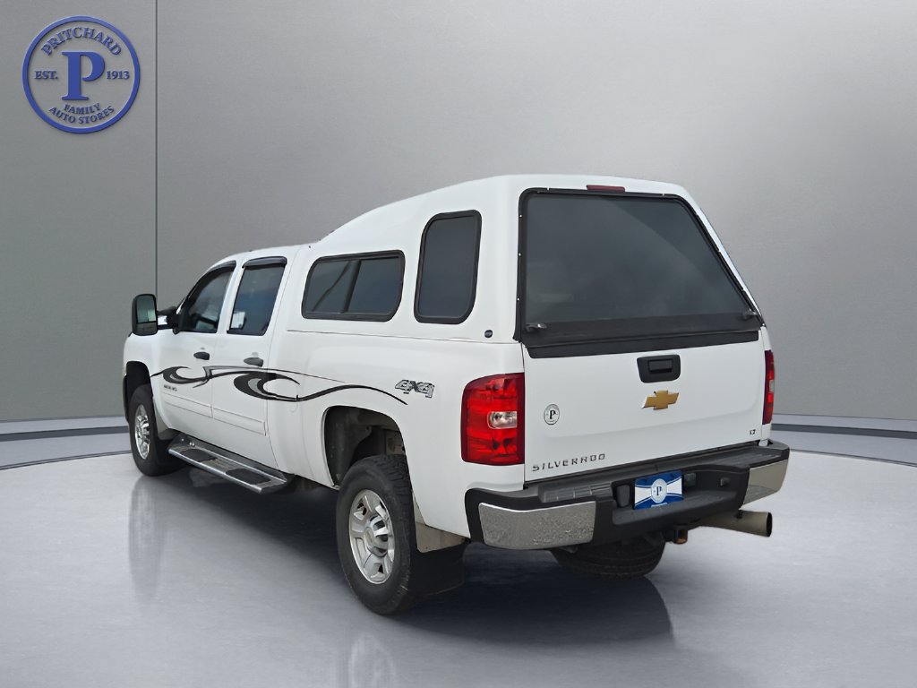 Used 2010 Chevrolet Silverado 2500 LT w/ Interior Plus Package AWD/4WD image 5