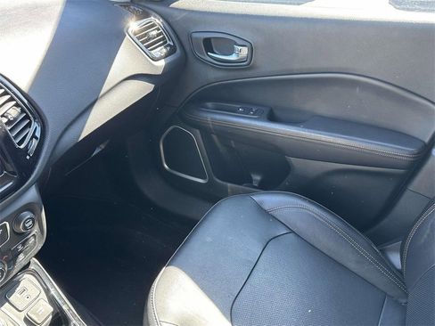 Used 2020 Jeep Compass Limited image 30