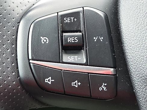 Used 2024 Ford Escape ST-Line image 20