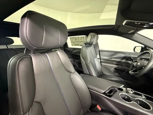 New 2026 Cadillac Lyriq Sport RWD image 36