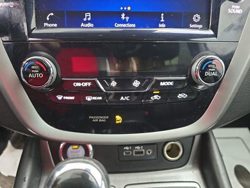 Used 2022 Nissan Murano SV image 35
